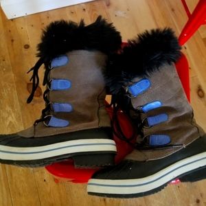 girls snow boots